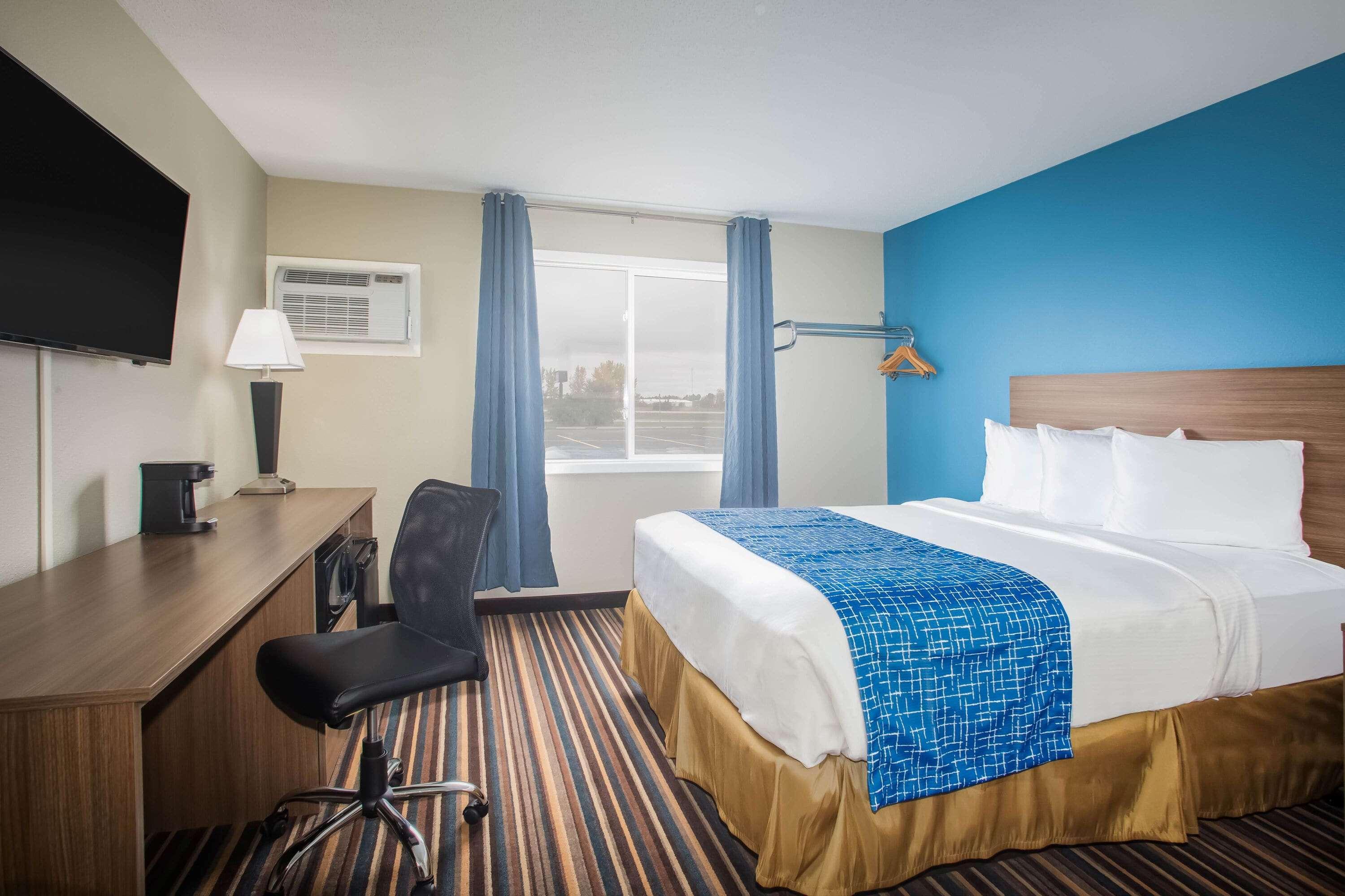 แทรเวลลอดจ์ บาย วินด์แฮม วอห์เพตัน Hotel Wahpeton ภายนอก รูปภาพ